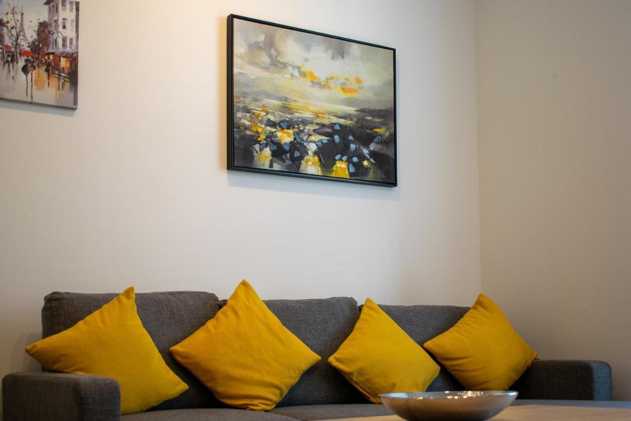 Beautifully Renovated Apartment -Central エディンバラ エクステリア 写真